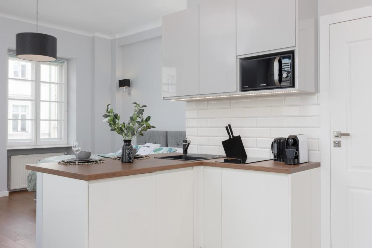ורשה City Center Aparthotel Chmielna By Noclegi Renters מראה חיצוני תמונה