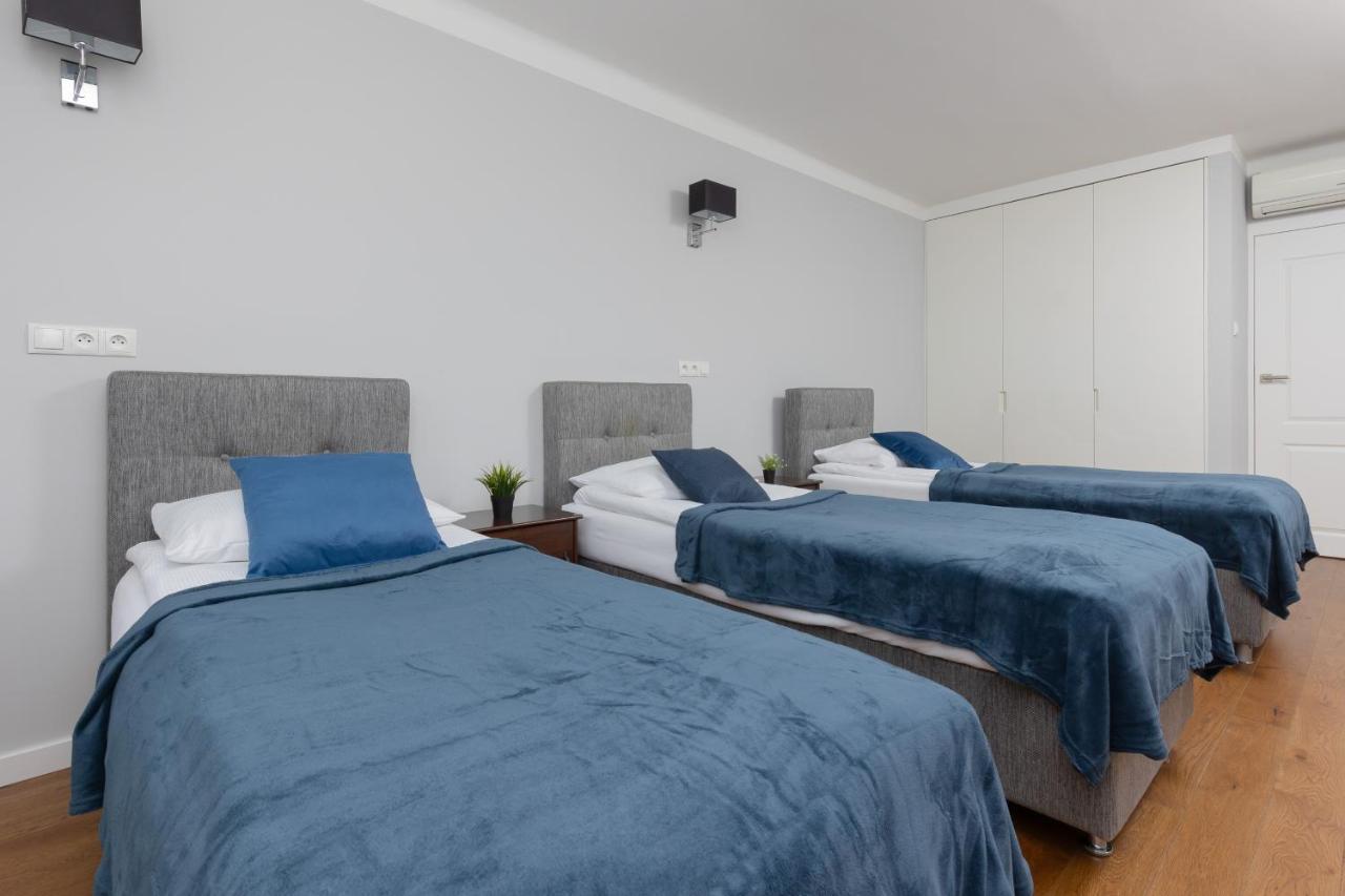 ורשה City Center Aparthotel Chmielna By Noclegi Renters מראה חיצוני תמונה