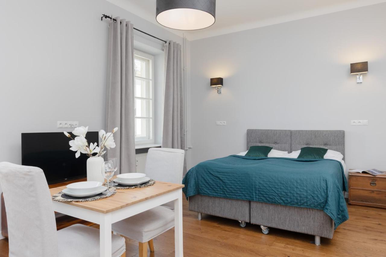 ורשה City Center Aparthotel Chmielna By Noclegi Renters מראה חיצוני תמונה
