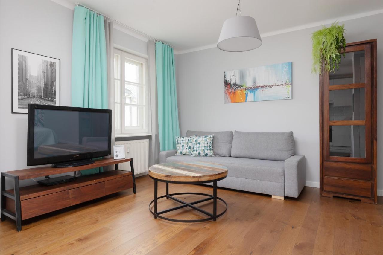 ורשה City Center Aparthotel Chmielna By Noclegi Renters מראה חיצוני תמונה