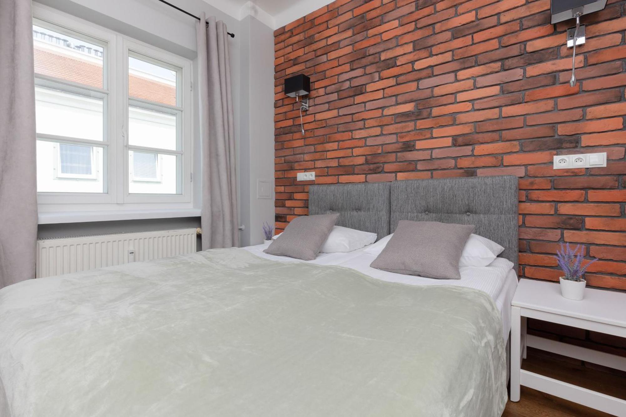 ורשה City Center Aparthotel Chmielna By Noclegi Renters מראה חיצוני תמונה